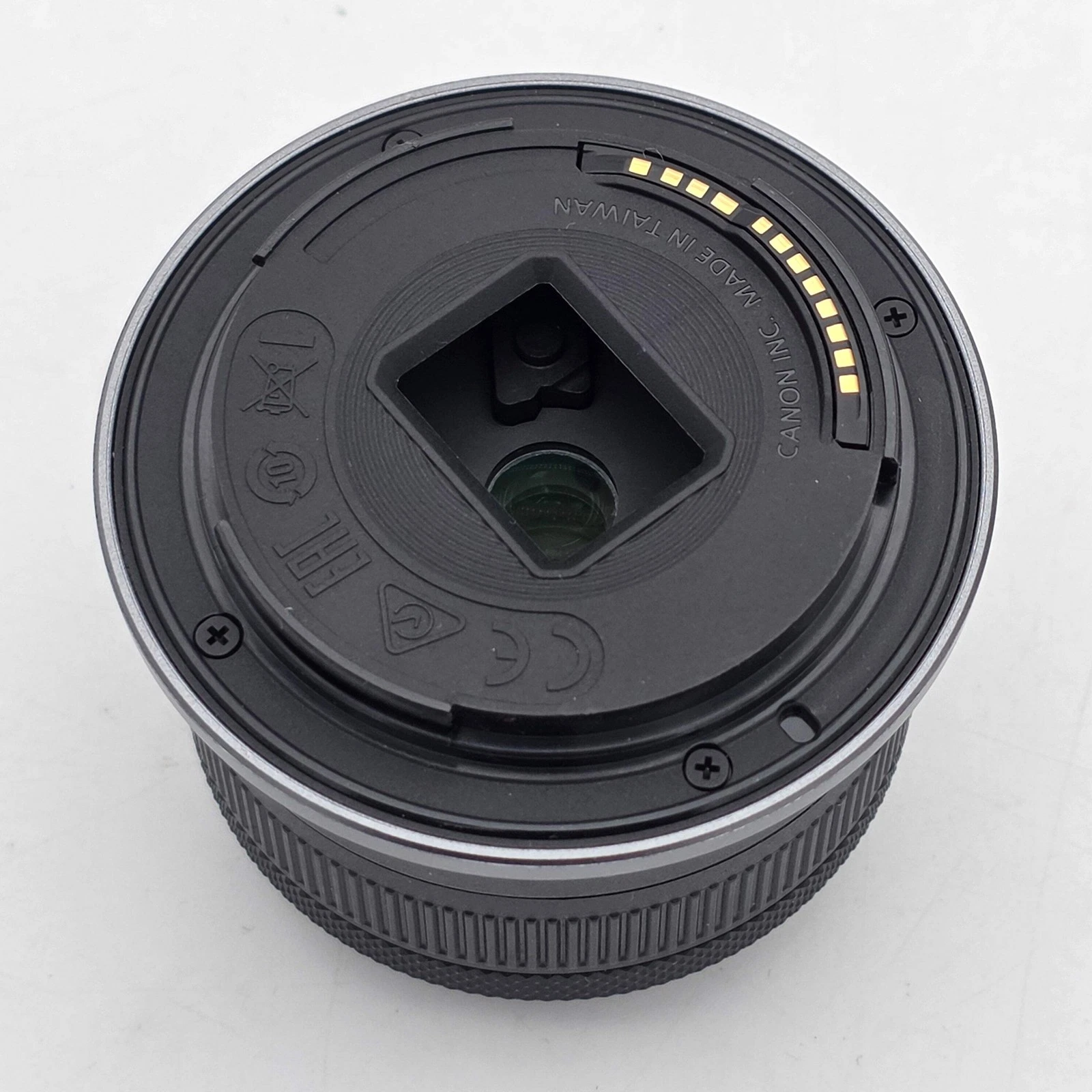 Canon EOS R50 24.2MP Compact Digital Camera thumbnail 12