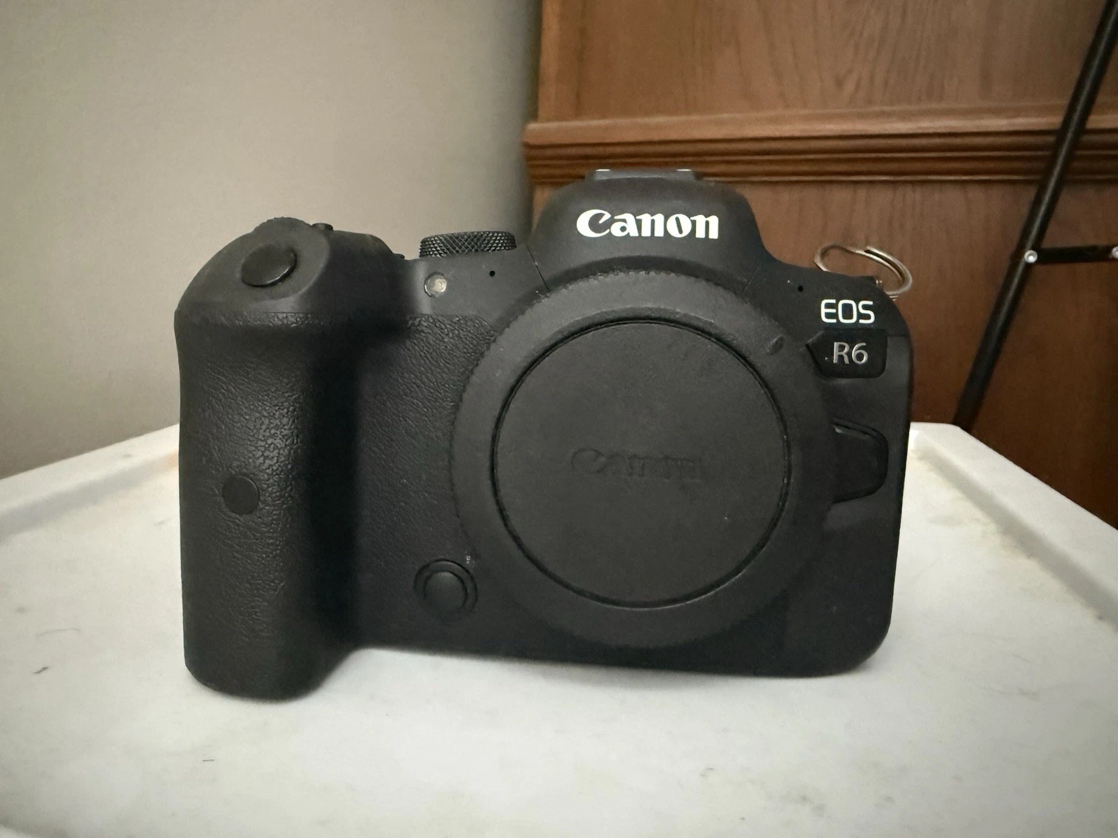 Canon EOS R6 Mark II 24.2MP Digital Camera – Black (Body Only) READ DESCRIPTION thumbnail 2