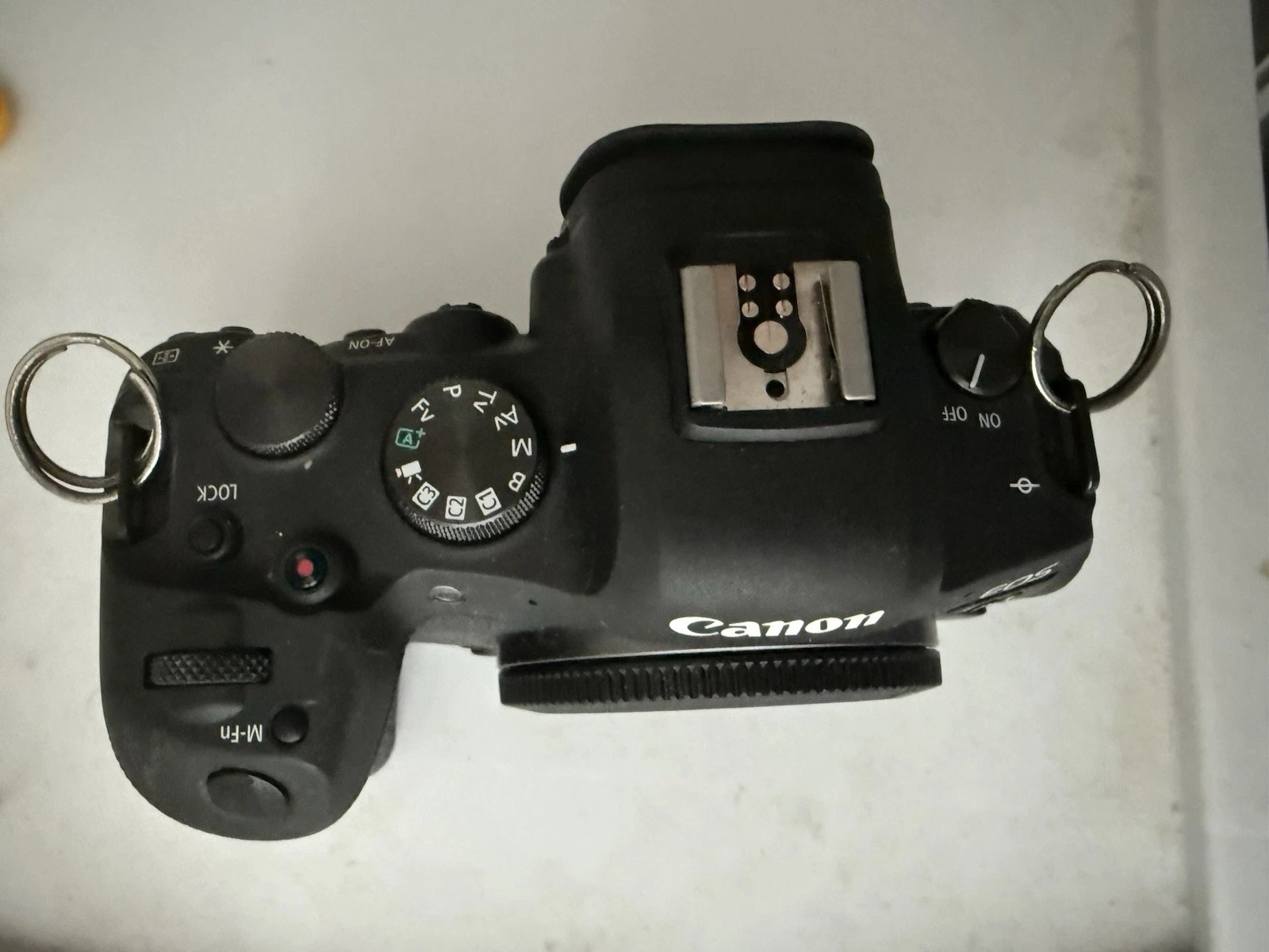 Canon EOS R6 Mark II 24.2MP Digital Camera – Black (Body Only) READ DESCRIPTION thumbnail 3