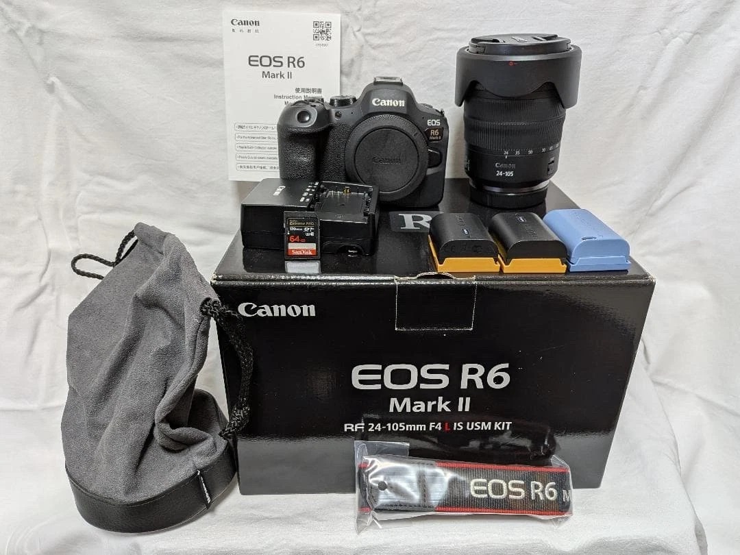 Canon EOS R6 Mark II Mirrorless Camera with 24-105mm f/4–7.1 IS STM Kit thumbnail 1