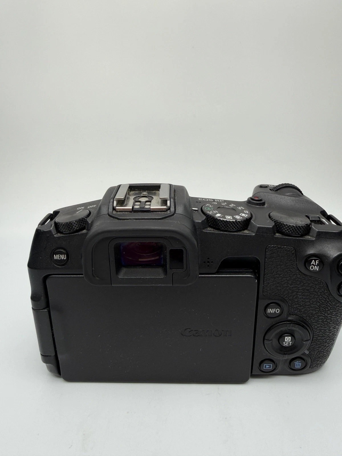 Canon EOS RP 26.2MP Full Frame Mirrorless Digital Camera Body Only thumbnail 3