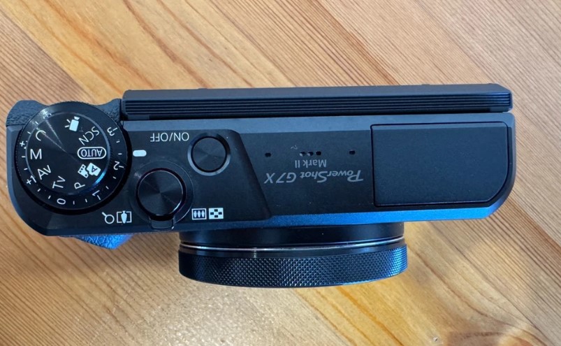 Canon G7 X Mark II, 2 Batteries, Charger & Case  thumbnail 11