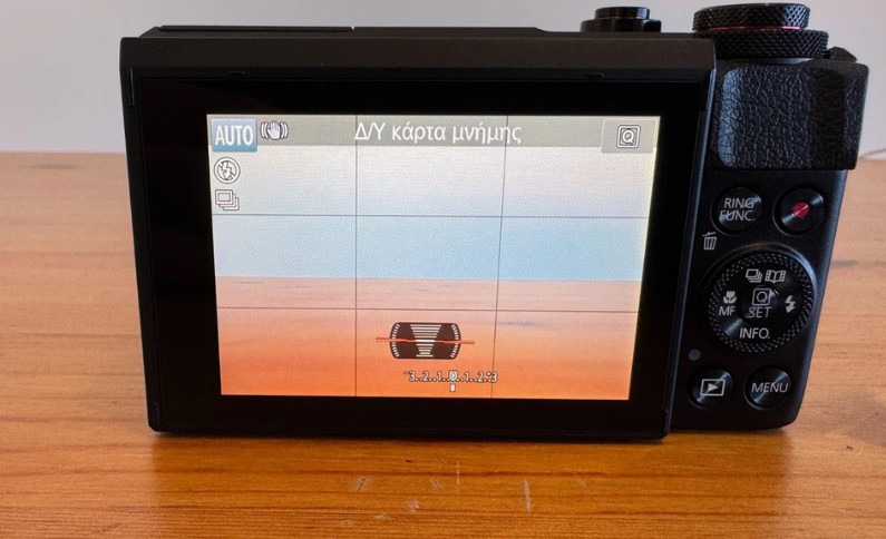 Canon G7 X Mark II, 2 Batteries, Charger & Case  thumbnail 12