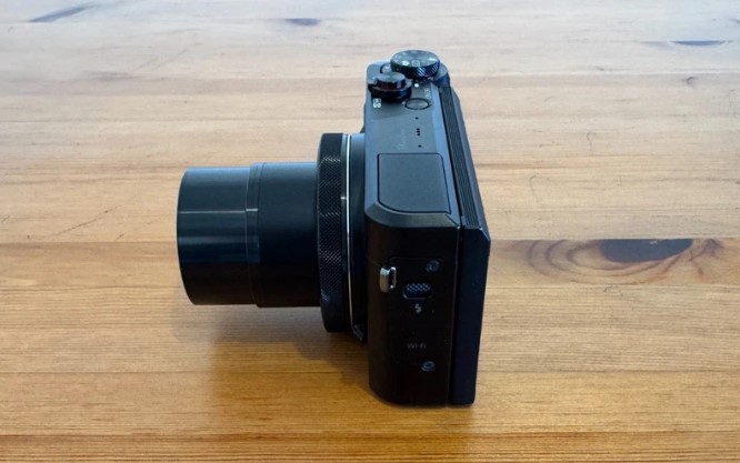 Canon G7 X Mark II, 2 Batteries, Charger & Case  thumbnail 14