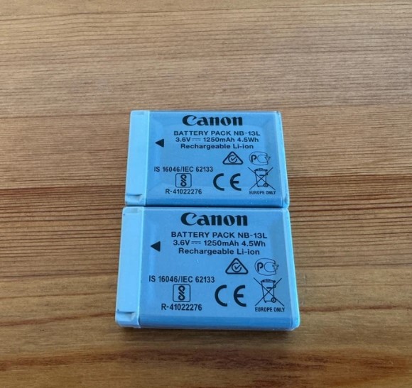 Canon G7 X Mark II, 2 Batteries, Charger & Case  thumbnail 2