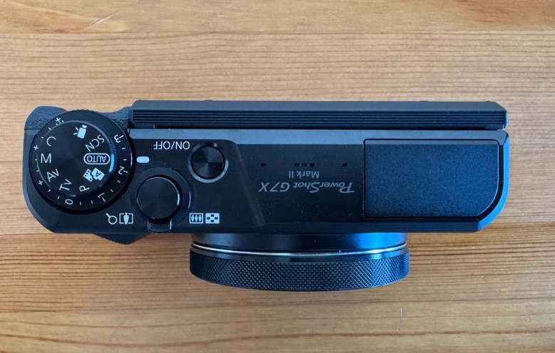 Canon G7 X Mark II, 2 Batteries, Charger & Case  thumbnail 6