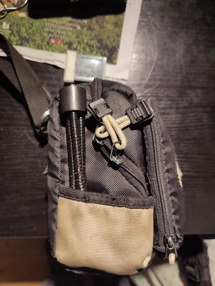 Canon G7 X Mark II 20.1MP – Extra Batteries & Accessories thumbnail 12