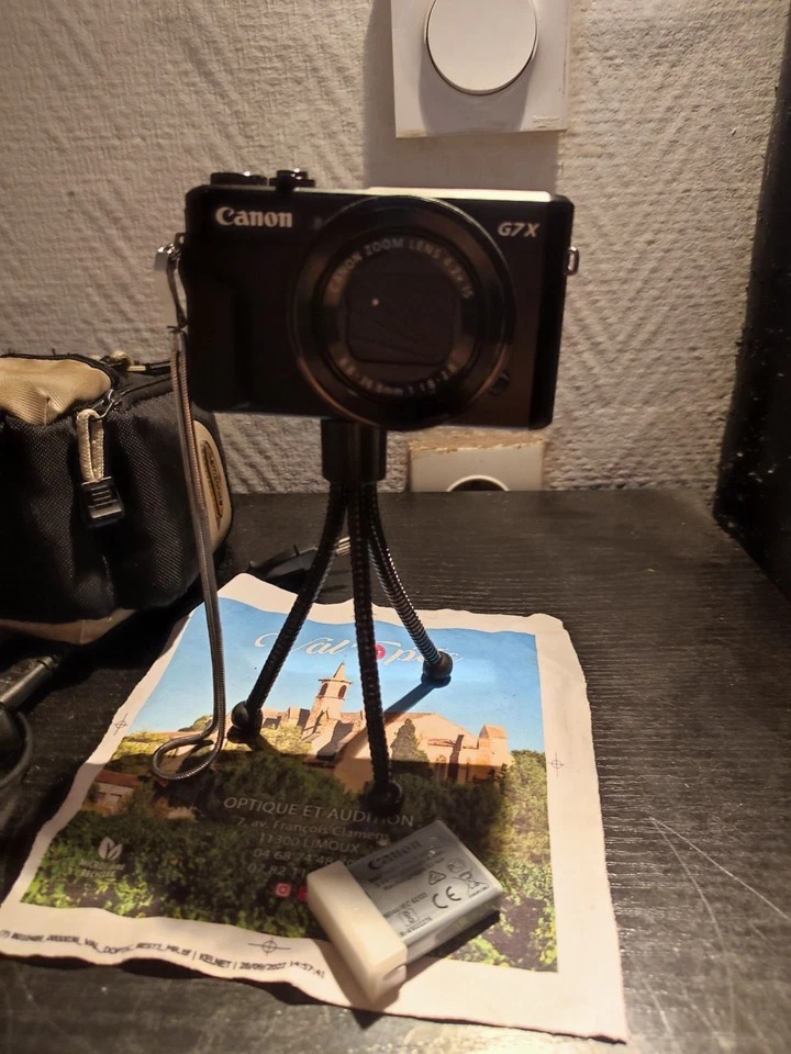 Canon G7 X Mark II 20.1MP – Extra Batteries & Accessories thumbnail 2