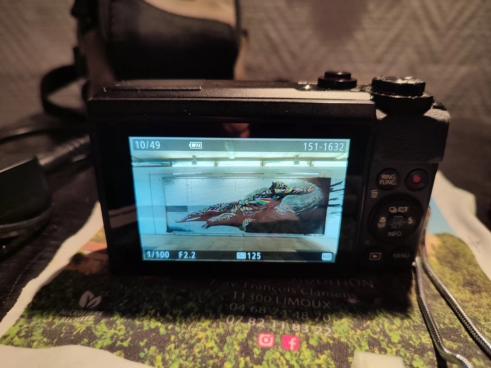 Canon G7 X Mark II 20.1MP – Extra Batteries & Accessories thumbnail 7