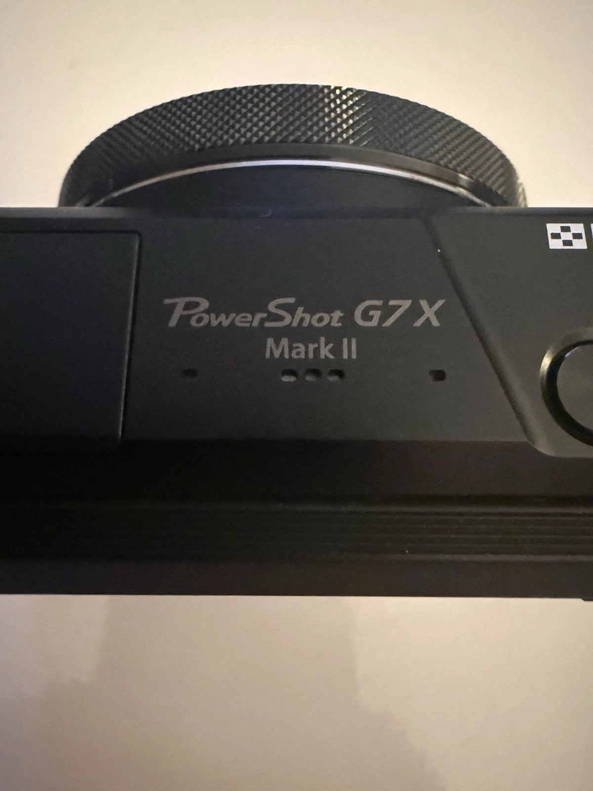 Canon G7 X Mark II Digital Camera + Creator Kit – Mint / Perfect for Vloggers thumbnail 10