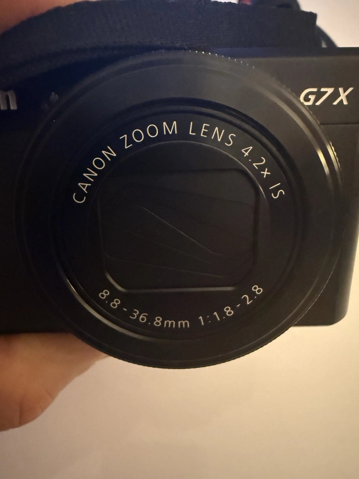 Canon G7 X Mark II Digital Camera + Creator Kit – Mint / Perfect for Vloggers thumbnail 8