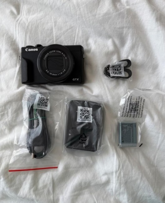 Canon G7 X Mark III Vlogging Camera – New with Original Receipt thumbnail 1