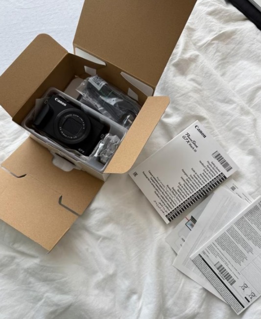 Canon G7 X Mark III Vlogging Camera – New with Original Receipt thumbnail 2