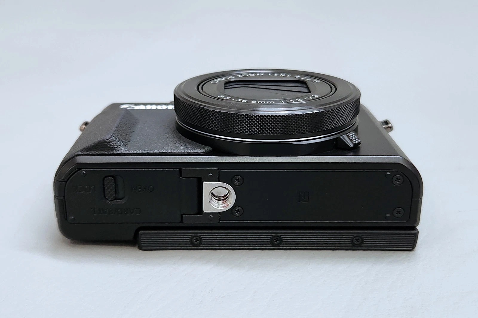 Canon G7X Mark II digital camera 20.1 MP 2 batteries. Original owner. thumbnail 9