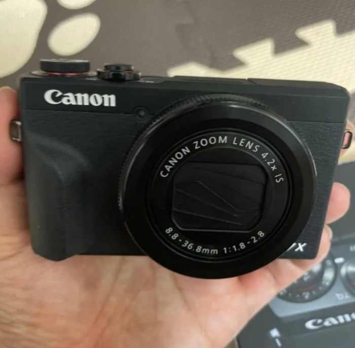 Canon G7X Mark III – 20.1MP 4K Vlogging Camera (Excellent Condition) thumbnail 2