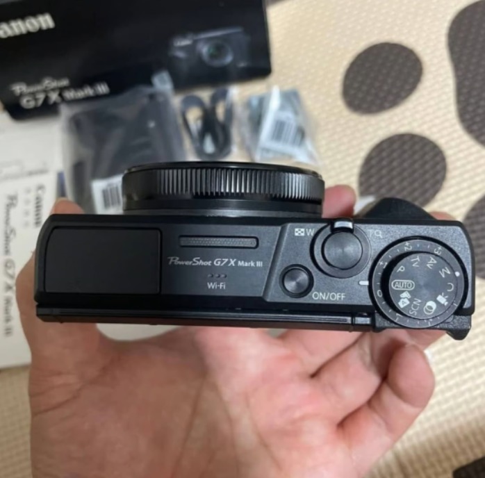 Canon G7X Mark III – 20.1MP 4K Vlogging Camera (Excellent Condition) thumbnail 4