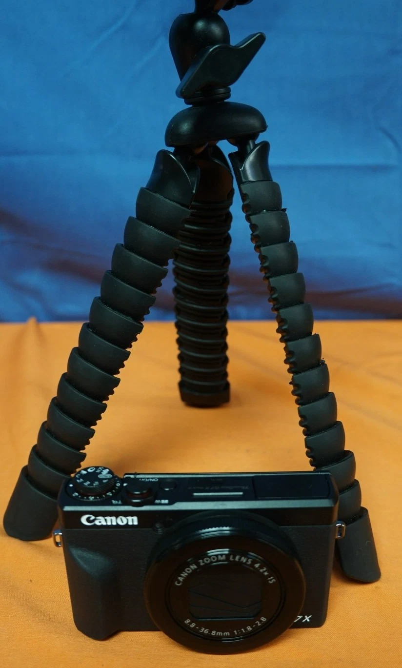 Canon G7X Mark III 20.1MP Digital Camera – Black | With Tripod thumbnail 1