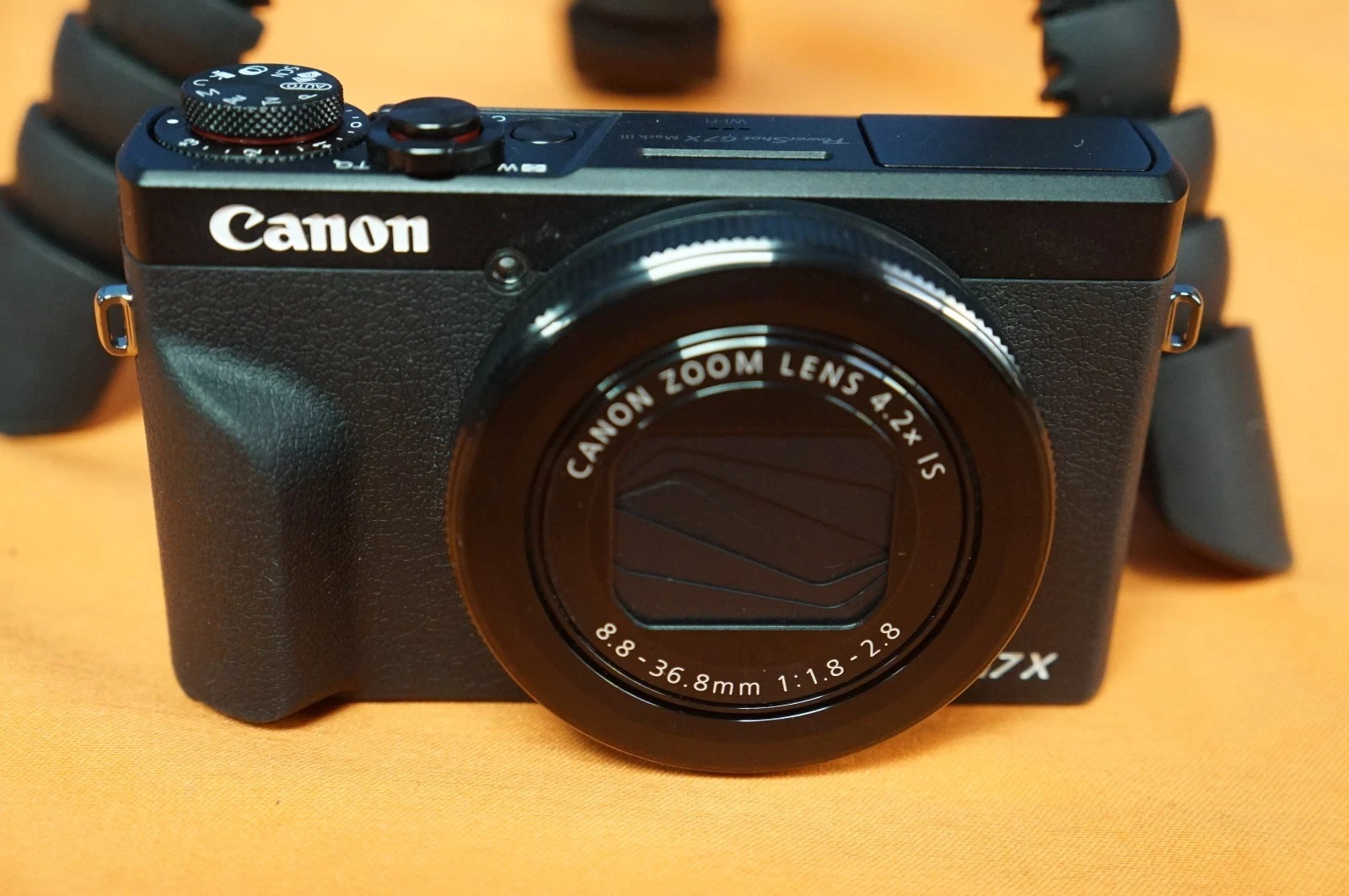 Canon G7X Mark III 20.1MP Digital Camera – Black | With Tripod thumbnail 3