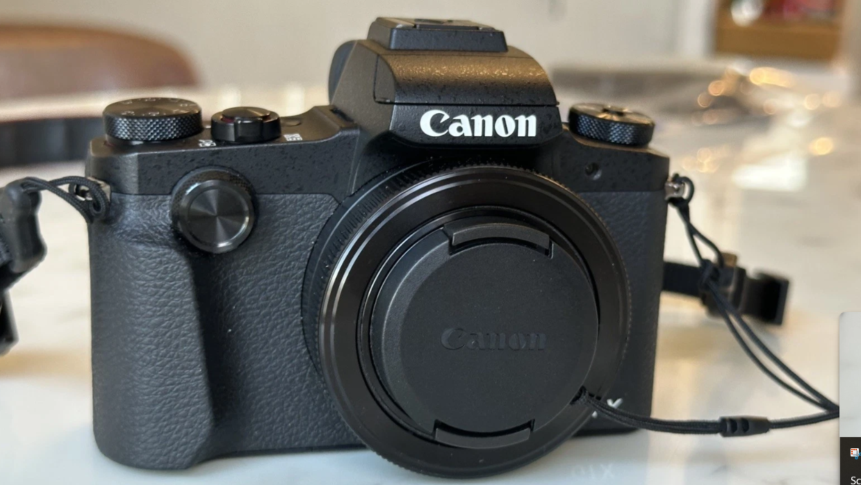 Canon PowerShot G1 X Mark III 24.2 MP Digital Camera thumbnail 12