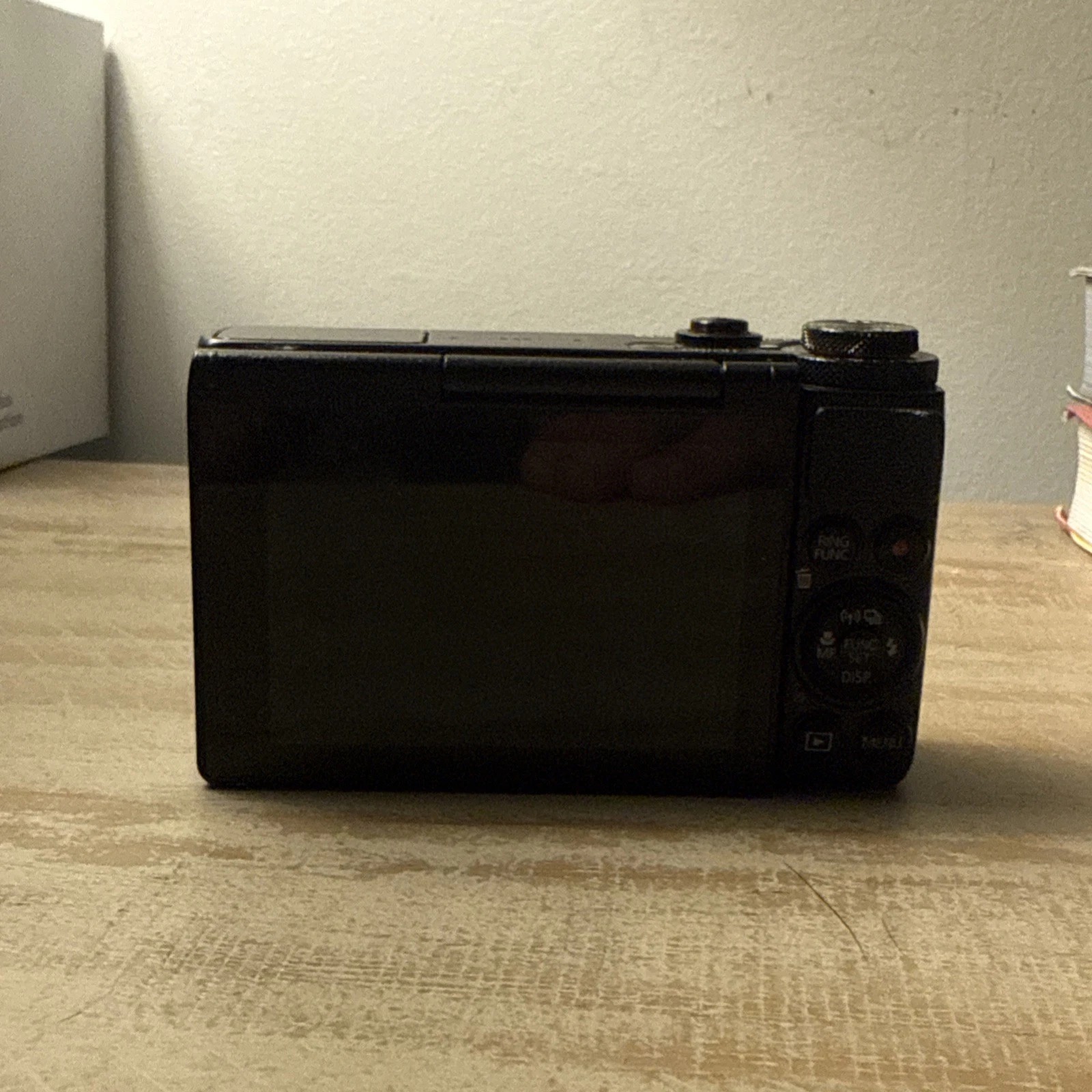 Canon PowerShot G7 X Mark I Digital Camera 20.1MP 1-Inch Sensor, 4.2x Optical thumbnail 6