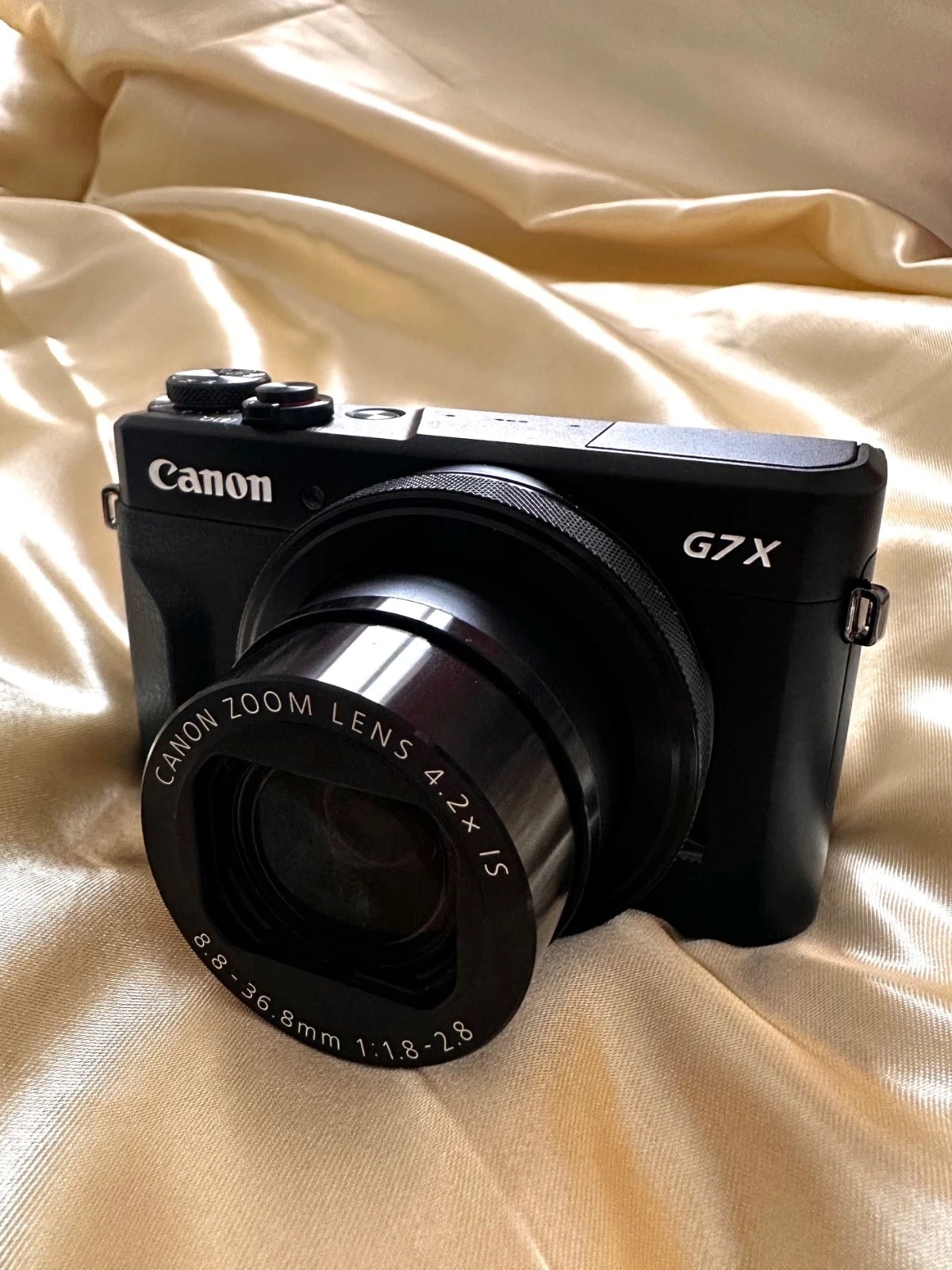 Canon PowerShot G7 X Mark II 20.1 Megapixel Digital Camera - Black. thumbnail 2