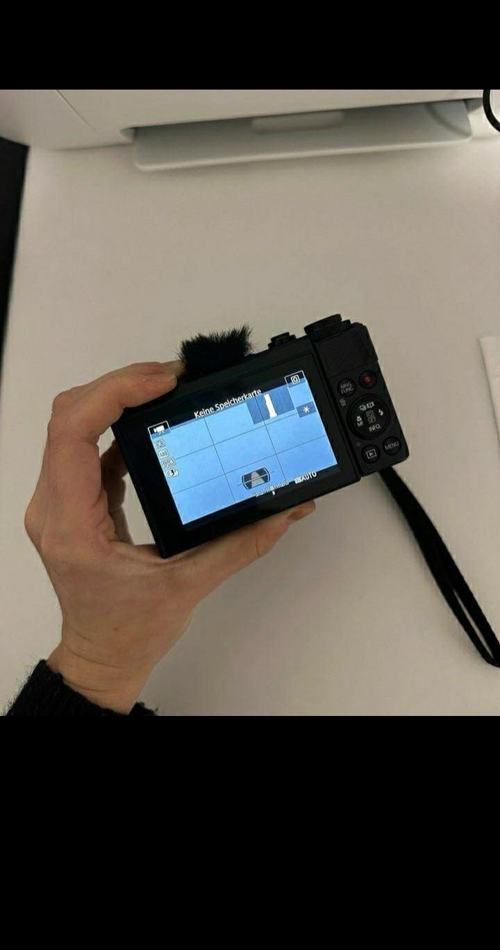 Canon PowerShot G7 X Mark II 20.1MP Compact Camera +Charger Cable+Extra Batterie thumbnail 4