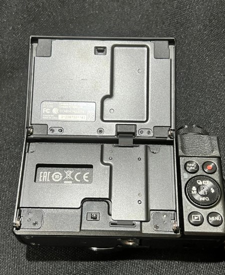 Canon PowerShot G7 X Mark II – 20.1MP Compact Camera - Wi-Fi | 1080p  thumbnail 3