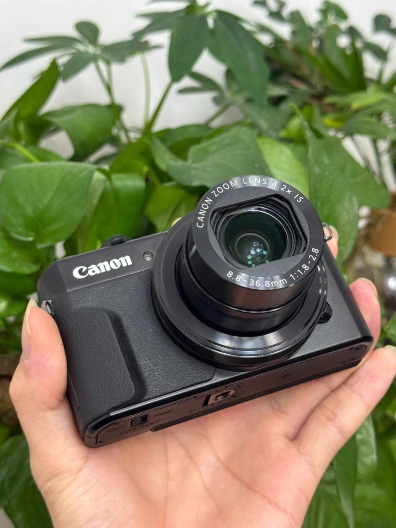 Canon PowerShot G7 X Mark II 20.1MP Digital Camera 7x Zoom – 95% New thumbnail 3