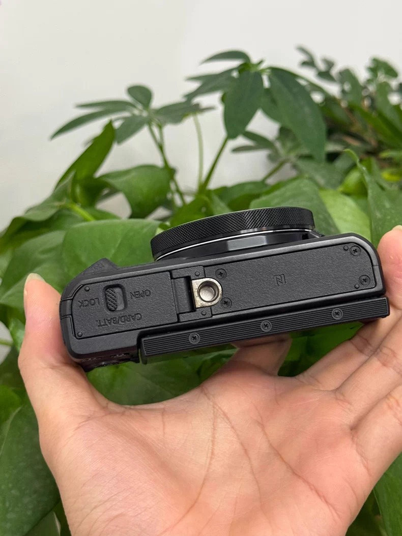 Canon PowerShot G7 X Mark II 20.1MP Digital Camera 7x Zoom – 95% New thumbnail 7