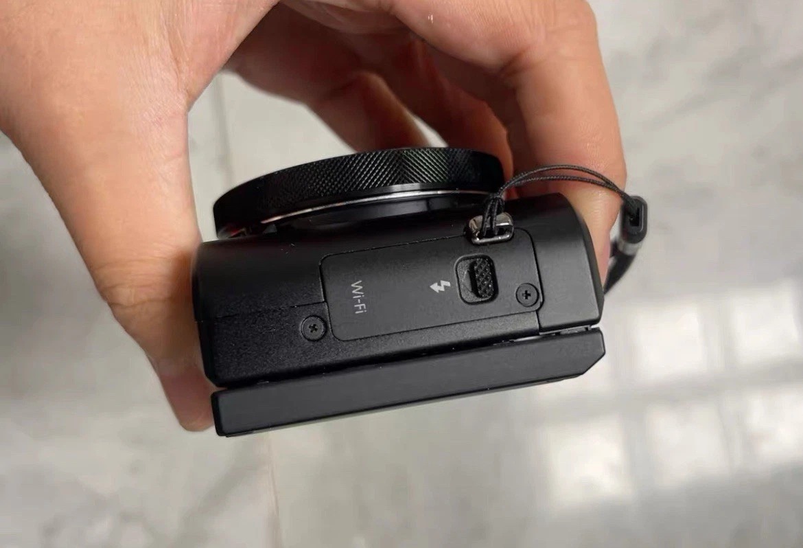 Canon PowerShot G7 X Mark II 4.2x Optical Zoom Black Compact Camera thumbnail 5