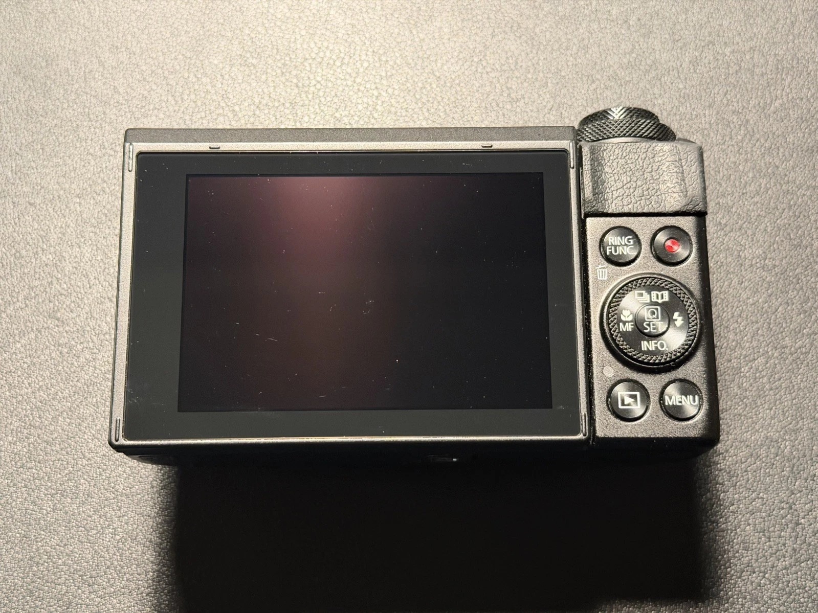 Canon PowerShot G7 x Mark II Digital Camera  thumbnail 2