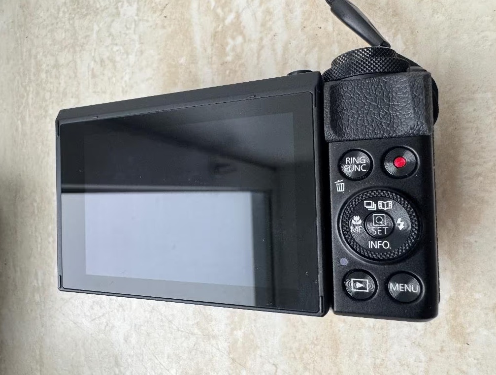 Canon PowerShot G7 X Mark II – Premium Kit thumbnail 4