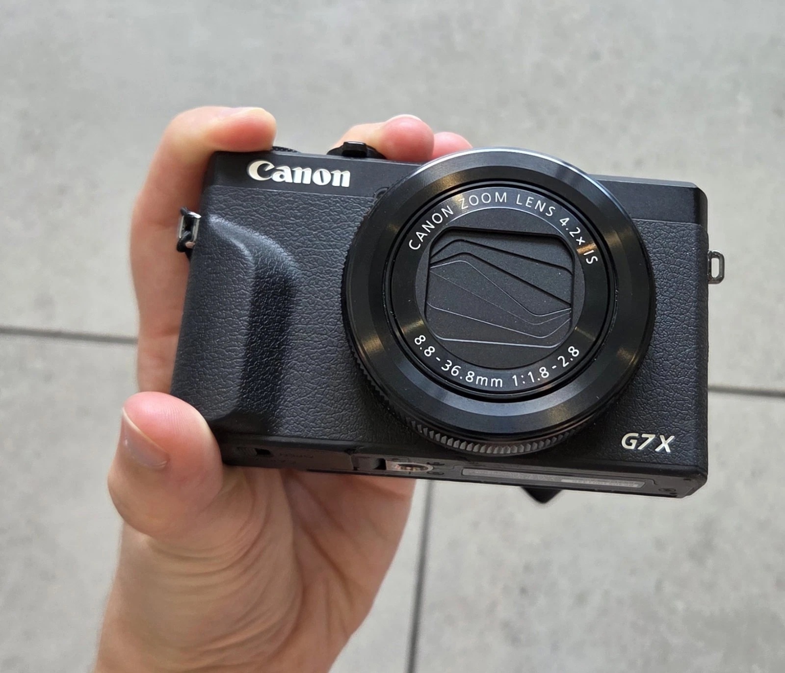 Canon PowerShot G7 X Mark III - 2 Batteries SD Card Tripod Stock Pouch- thumbnail 2