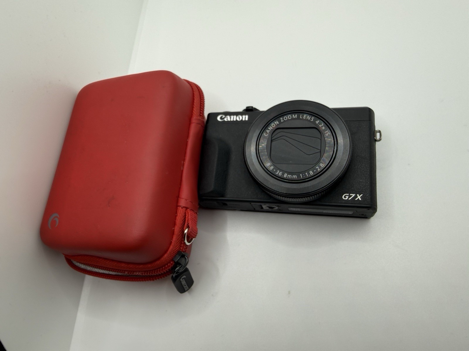 Canon PowerShot G7 X Mark III 20.1MP Digital Camera Black – 9/10  thumbnail 1