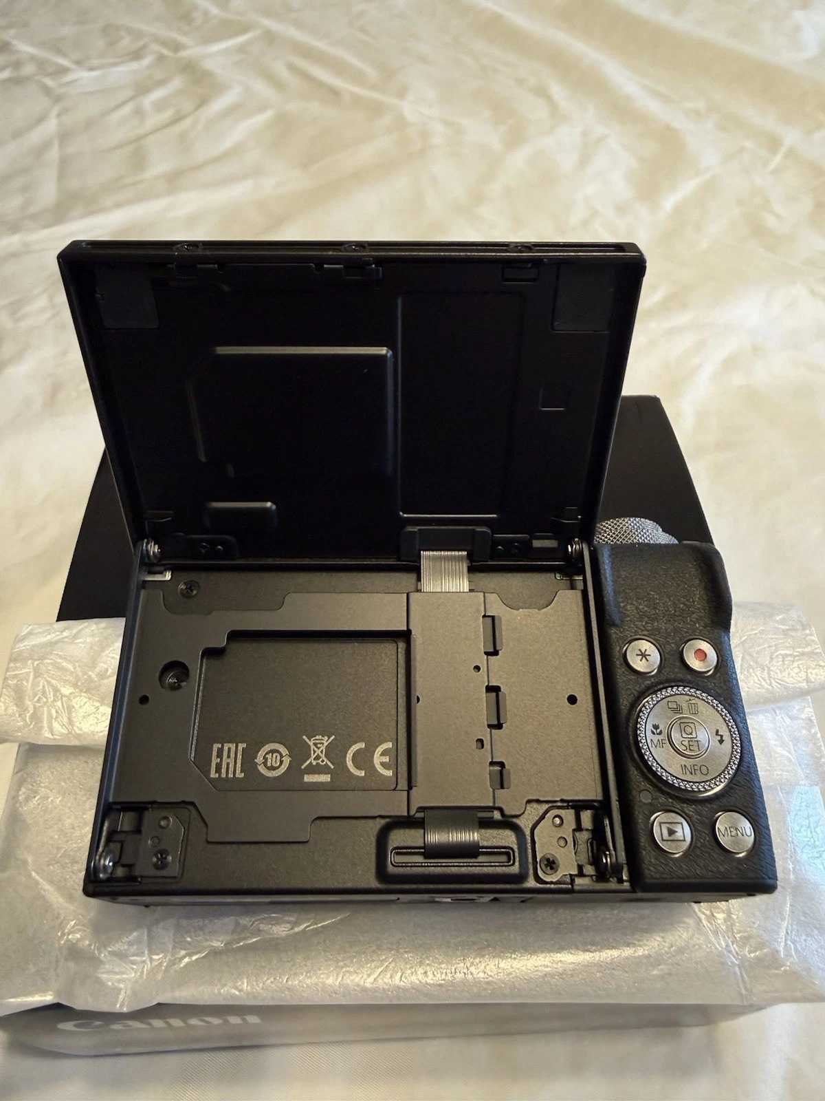 Canon PowerShot G7 X Mark III – 20.1MP Digital Camera – Silver Compact Vlogging Camera thumbnail 6