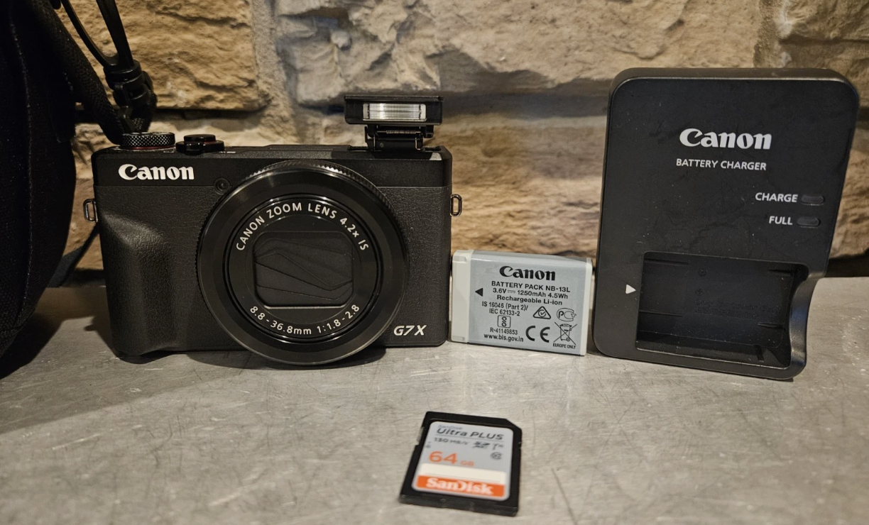 Canon PowerShot G7 X Mark III - 20.1MP Point & Shoot Digital Camera Black Color thumbnail 3