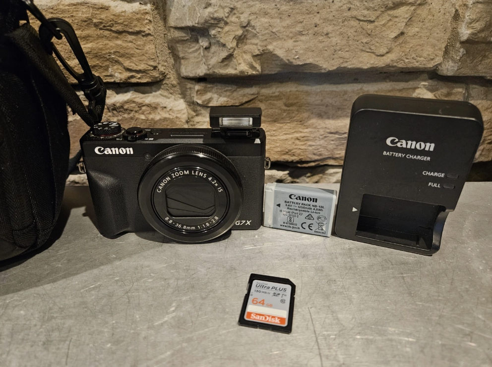 Canon PowerShot G7 X Mark III - 20.1MP Point & Shoot Digital Camera Black Color thumbnail 4