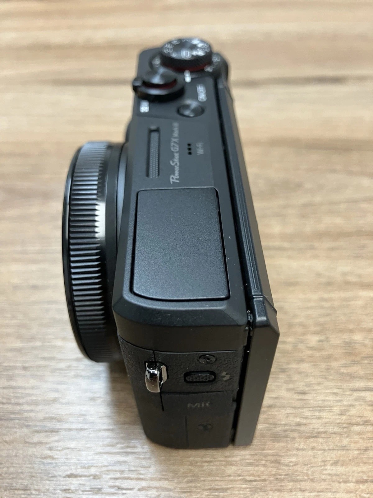 Canon PowerShot G7 X Mark III 20.1MP Point & Shoot Digital Camera thumbnail 3