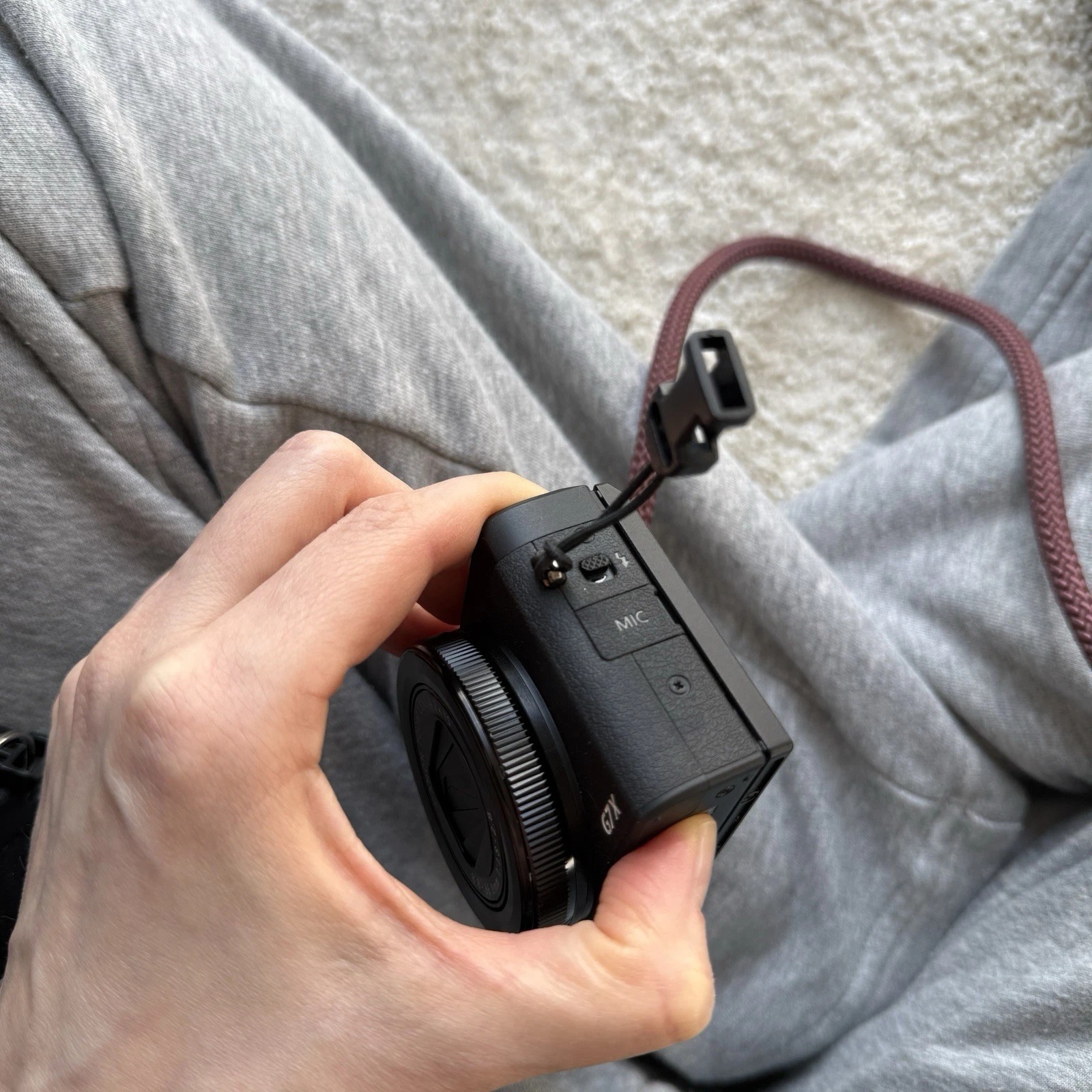 Canon PowerShot G7 X Mark III - 20.1MP Point & Shoot Digital Cameraa thumbnail 4