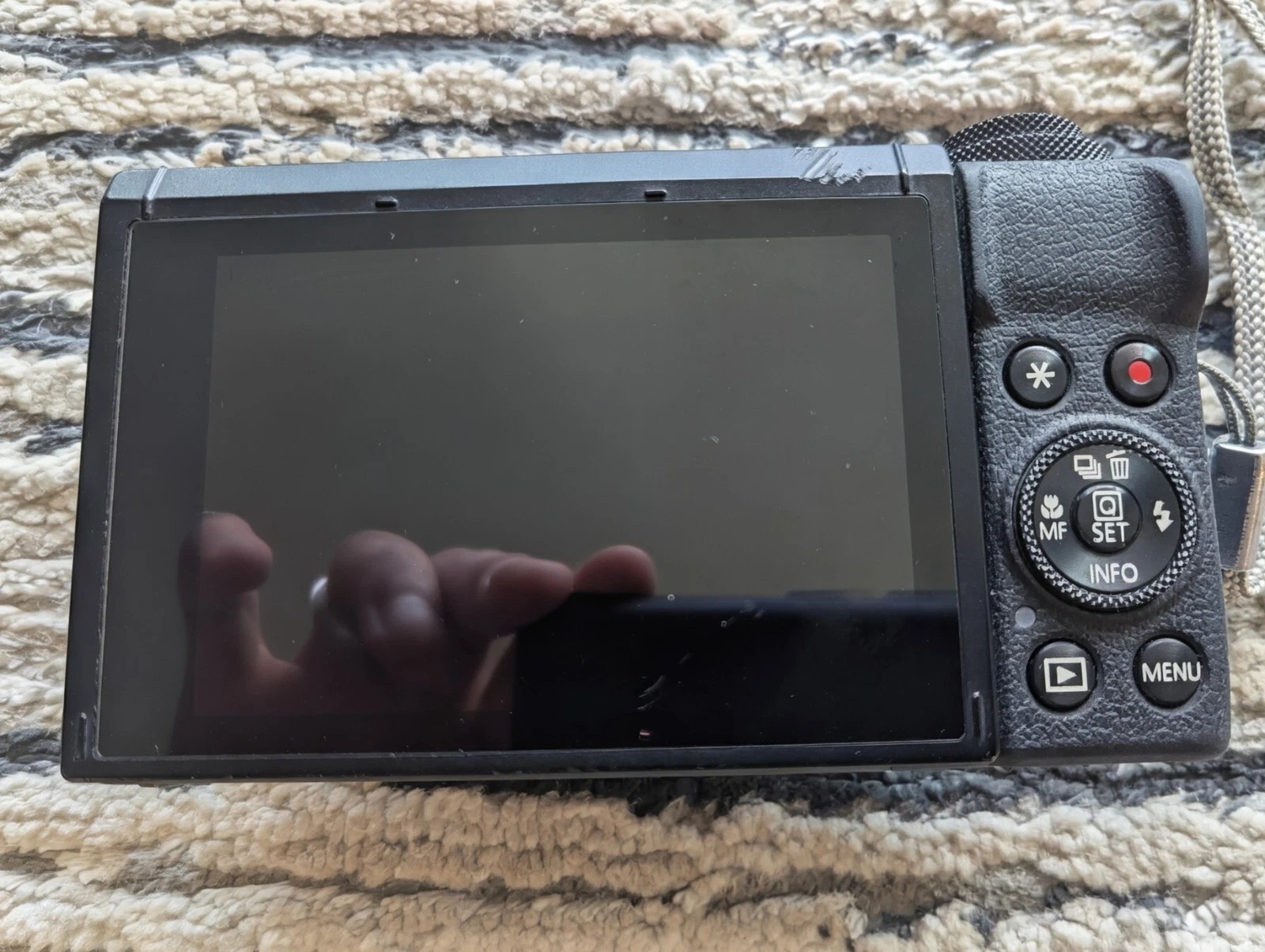 Canon PowerShot G7 X Mark III Bundle – 128GB SD Card, Anker Card Reader, 3 Batteries & Protective Case thumbnail 4