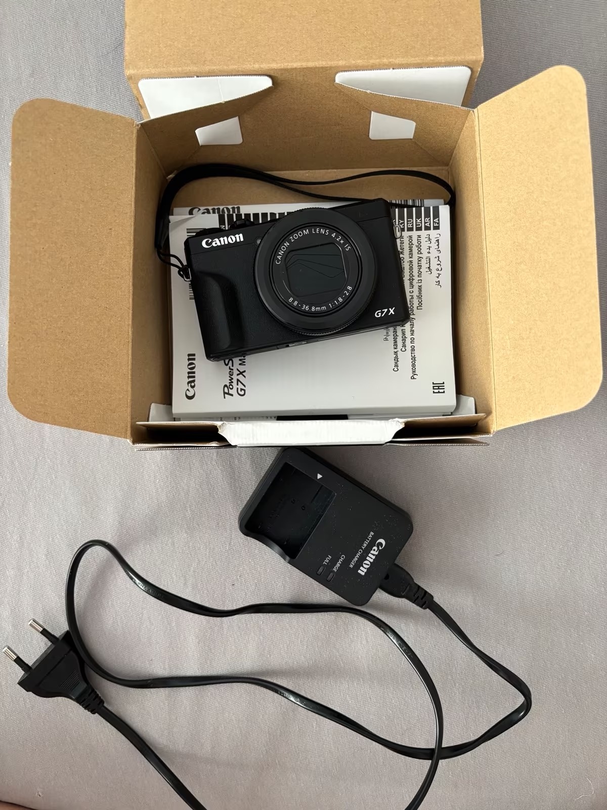 Canon PowerShot G7 X Mark III Camera – Like-new condition thumbnail 5
