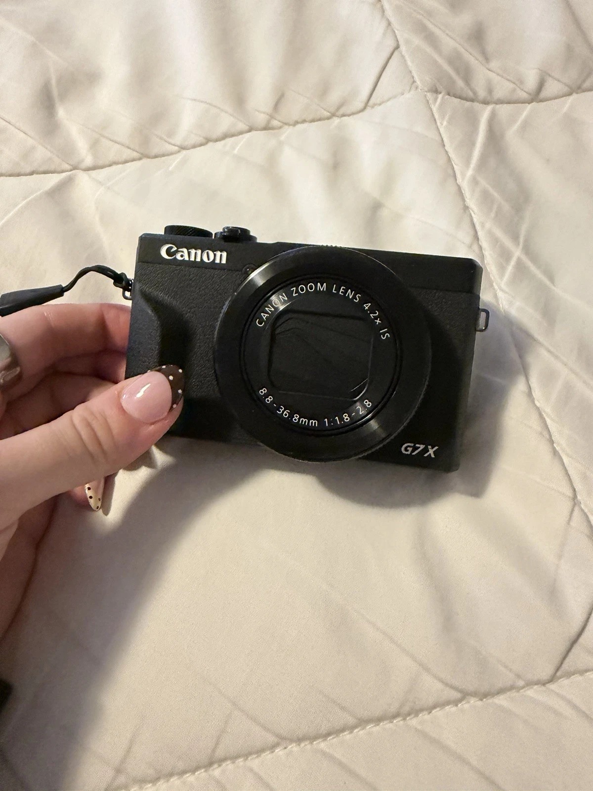 Canon PowerShot G7 X Mark III – f/1.8 20.1MP – Black Compact Camera with 4.2x Zoom & Wi-Fi thumbnail 1