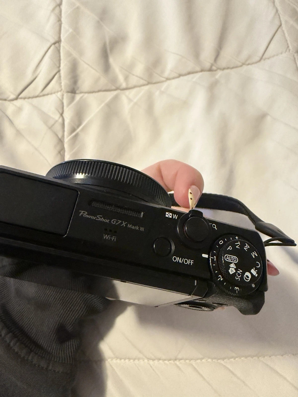 Canon PowerShot G7 X Mark III – f/1.8 20.1MP – Black Compact Camera with 4.2x Zoom & Wi-Fi thumbnail 3