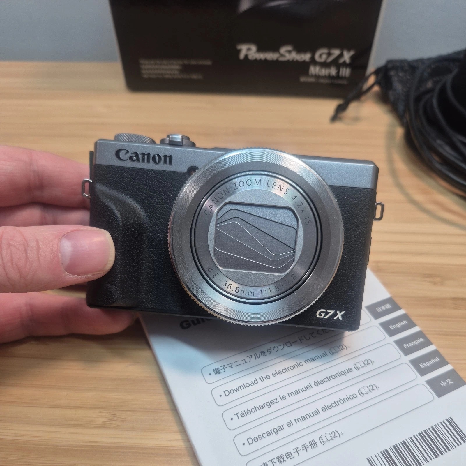 Canon PowerShot G7 X Mark III Silver 20.1MP Digital Point & Shoot Camera + Extras thumbnail 4