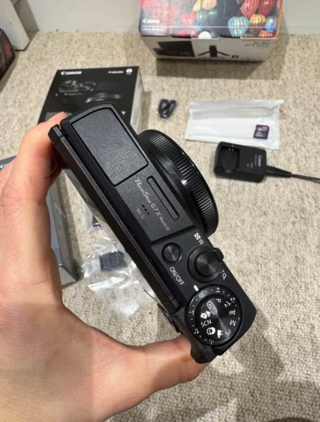 Canon PowerShot G7 X Mark III Vlogger Kit – Like New thumbnail 4