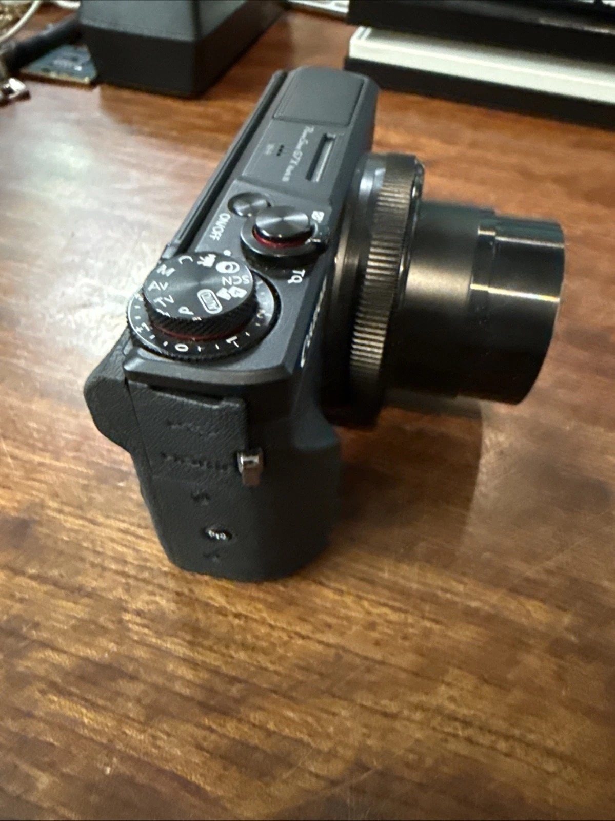 Canon PowerShot G7 X Mark III Vlogging Kit – 20.1MP Point & Shoot Digital Camera – Black thumbnail 4