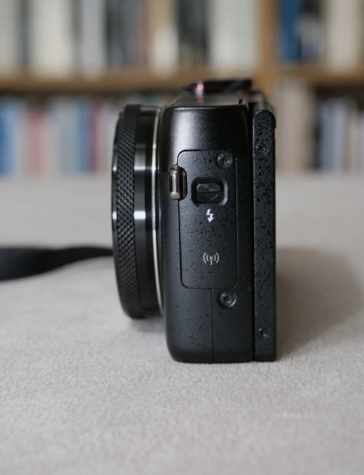 Canon PowerShot G7X Digital Camera — Excellent Condition, Like New thumbnail 8