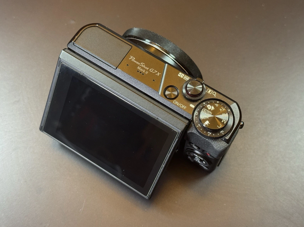 Canon PowerShot G7X Mark II – 20.1MP Digital Camera – Black – Excellent Condition thumbnail 5