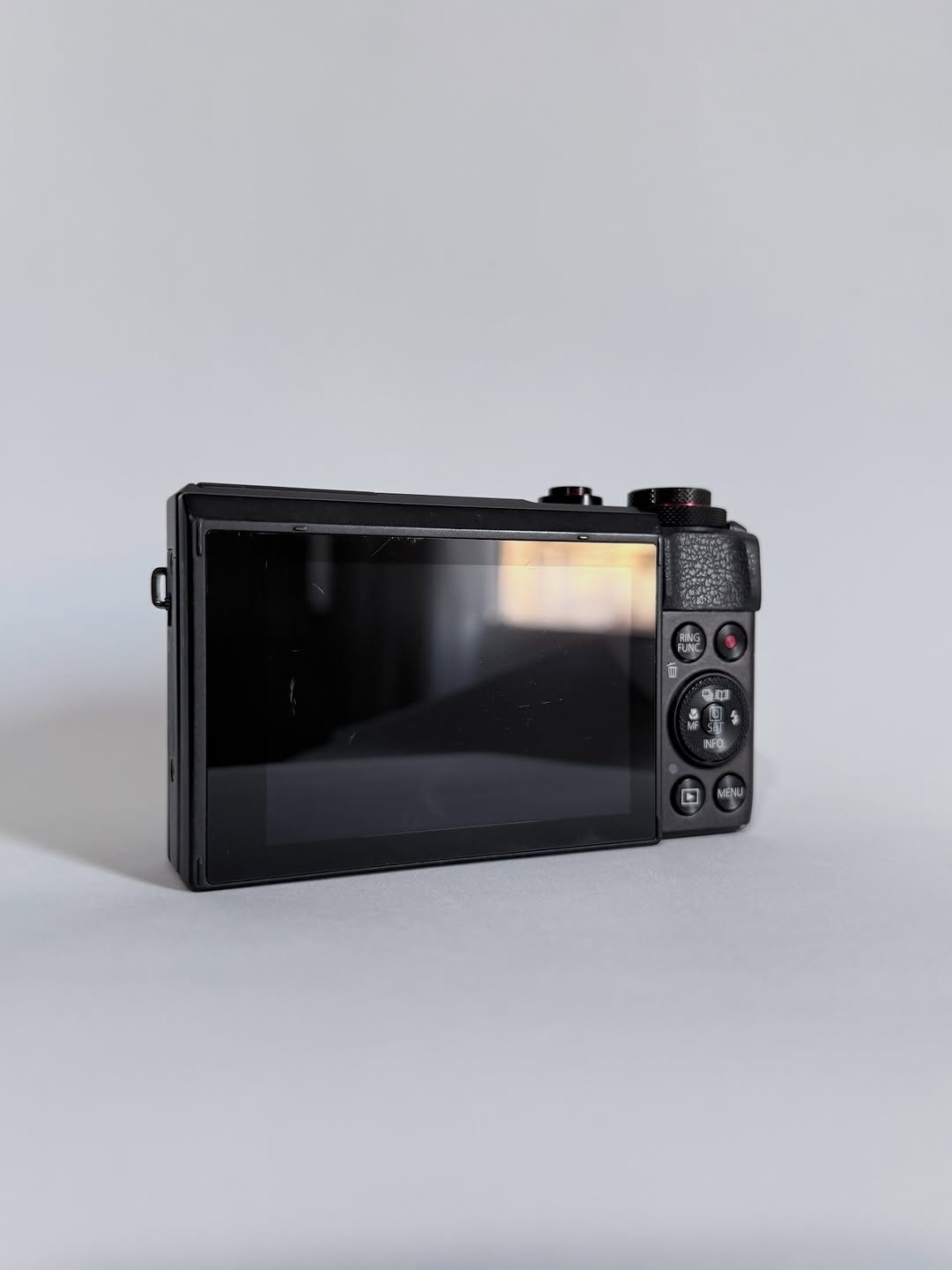 canon powershot g7x mark ii 9.5/10 thumbnail 4