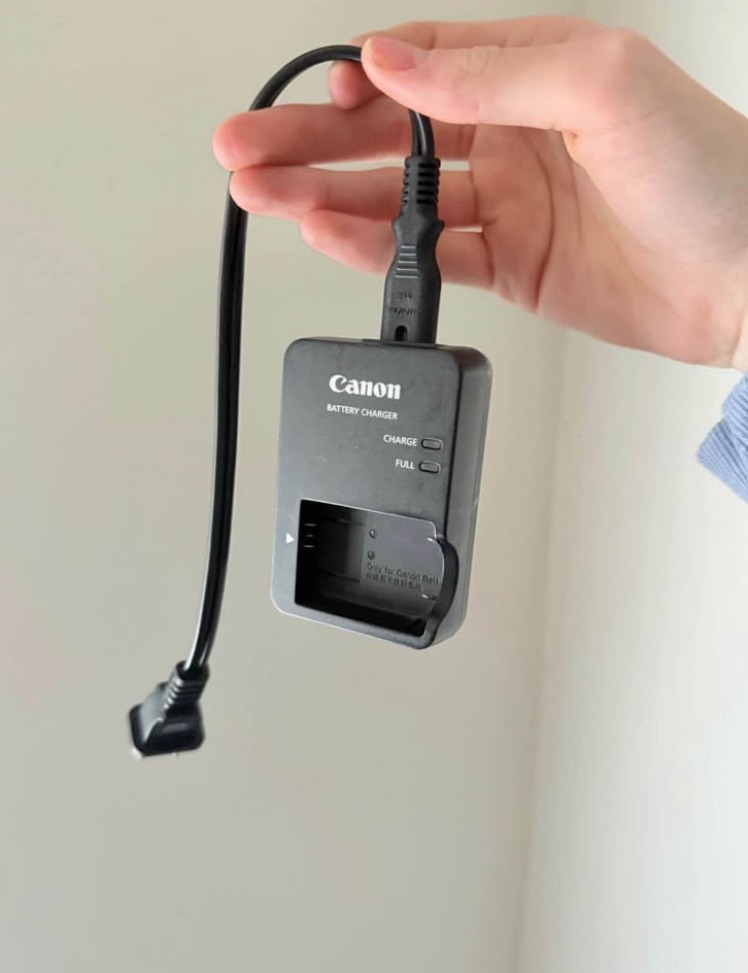 Canon PowerShot G7X Mark II Compact Digital Camera w/ Battery & Charger thumbnail 7